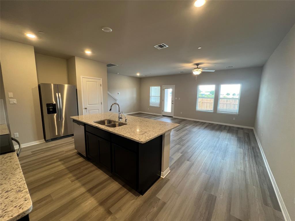 1850 Settlers Glen Dr #803 Property Photo 5