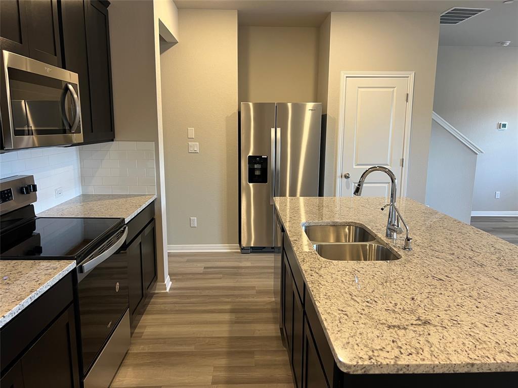 1850 Settlers Glen Dr #803 Property Photo 6
