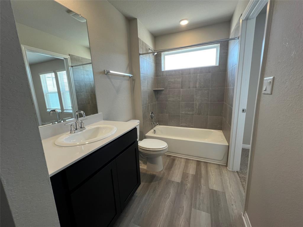 1850 Settlers Glen Dr #803 Property Photo 10
