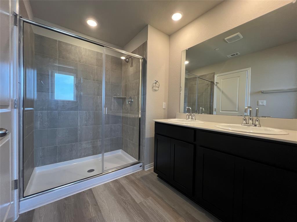 1850 Settlers Glen Dr #803 Property Photo 14