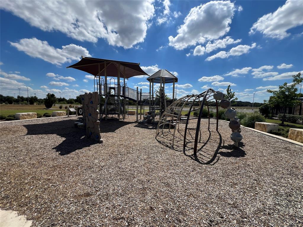 1850 Settlers Glen Dr #803 Property Photo 15