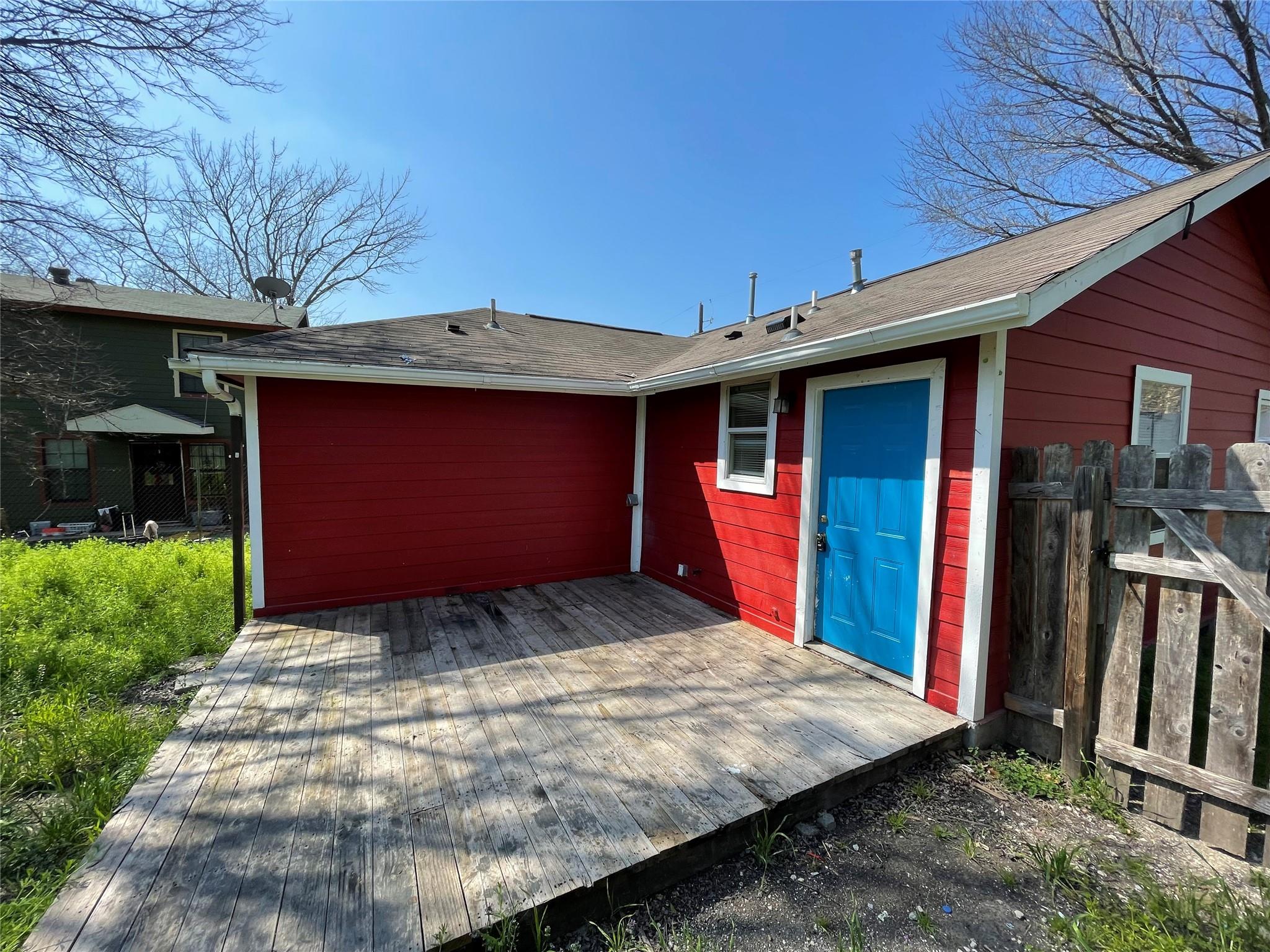 1041 Lott Ave Property Photo 13