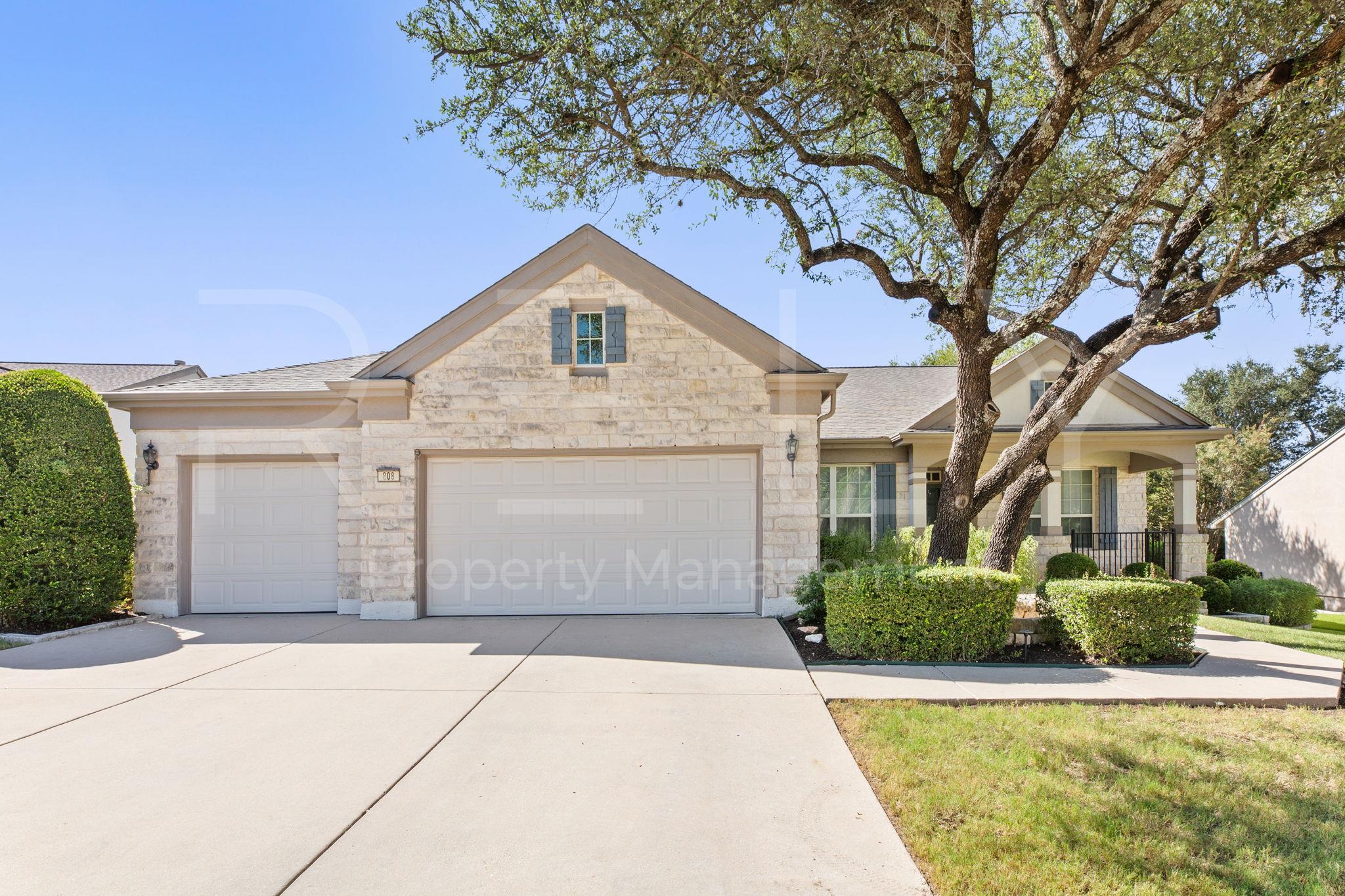 808 Armstrong Dr Property Photo 2