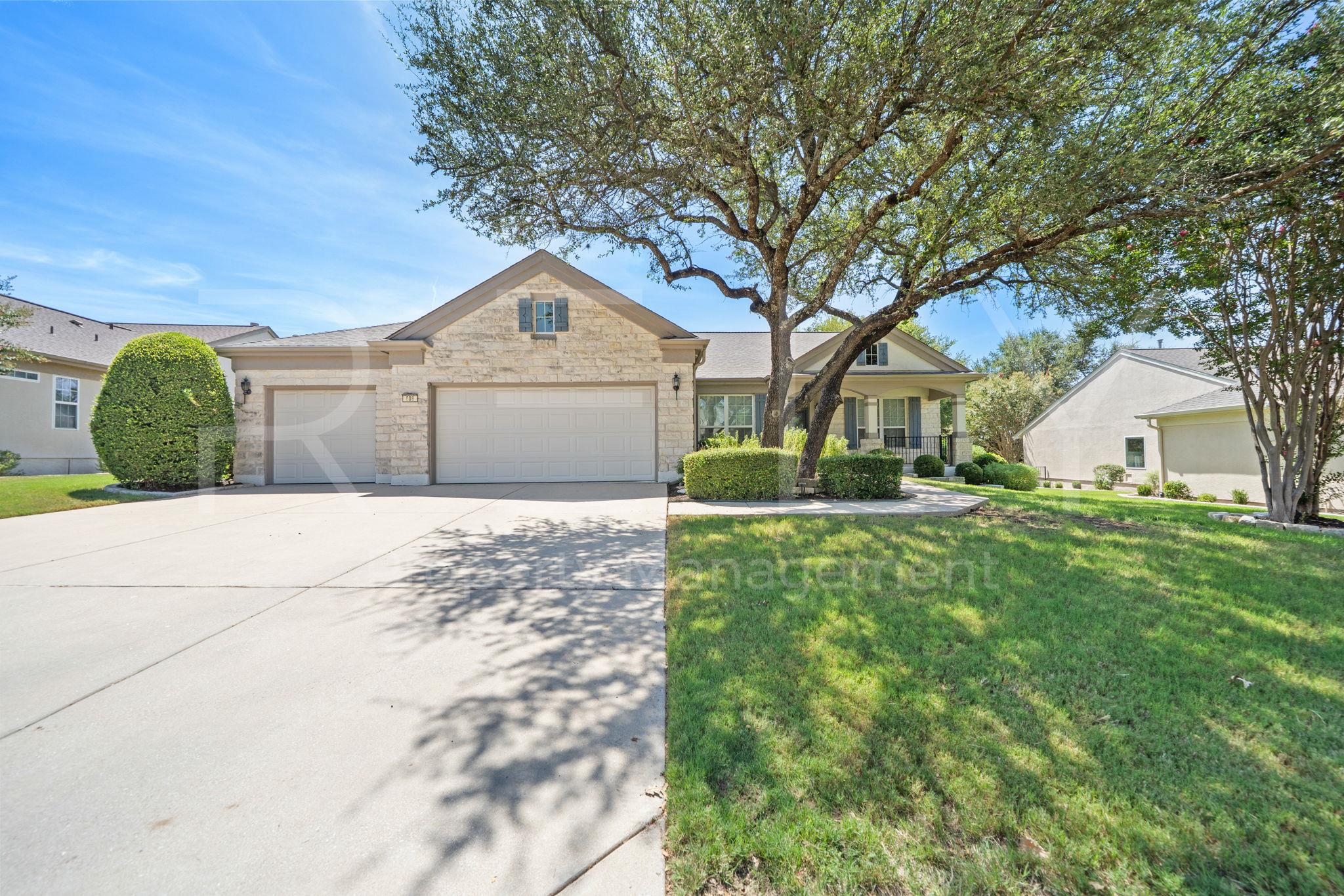 808 Armstrong Dr Property Photo 4