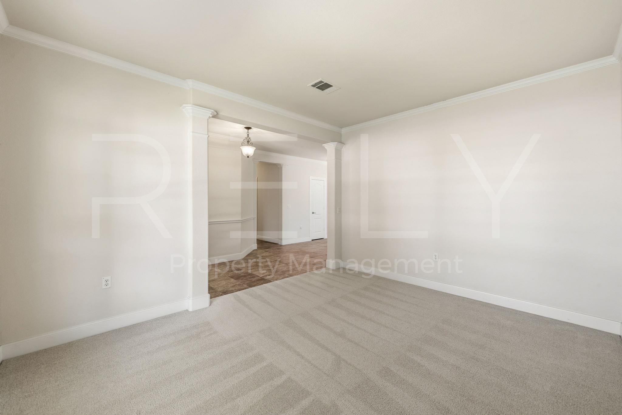 808 Armstrong Dr Property Photo 13