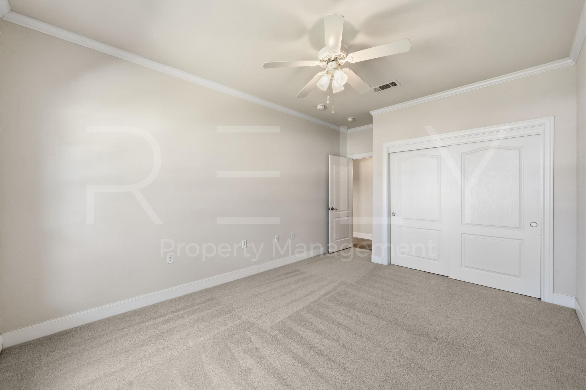 808 Armstrong Dr Property Photo 22