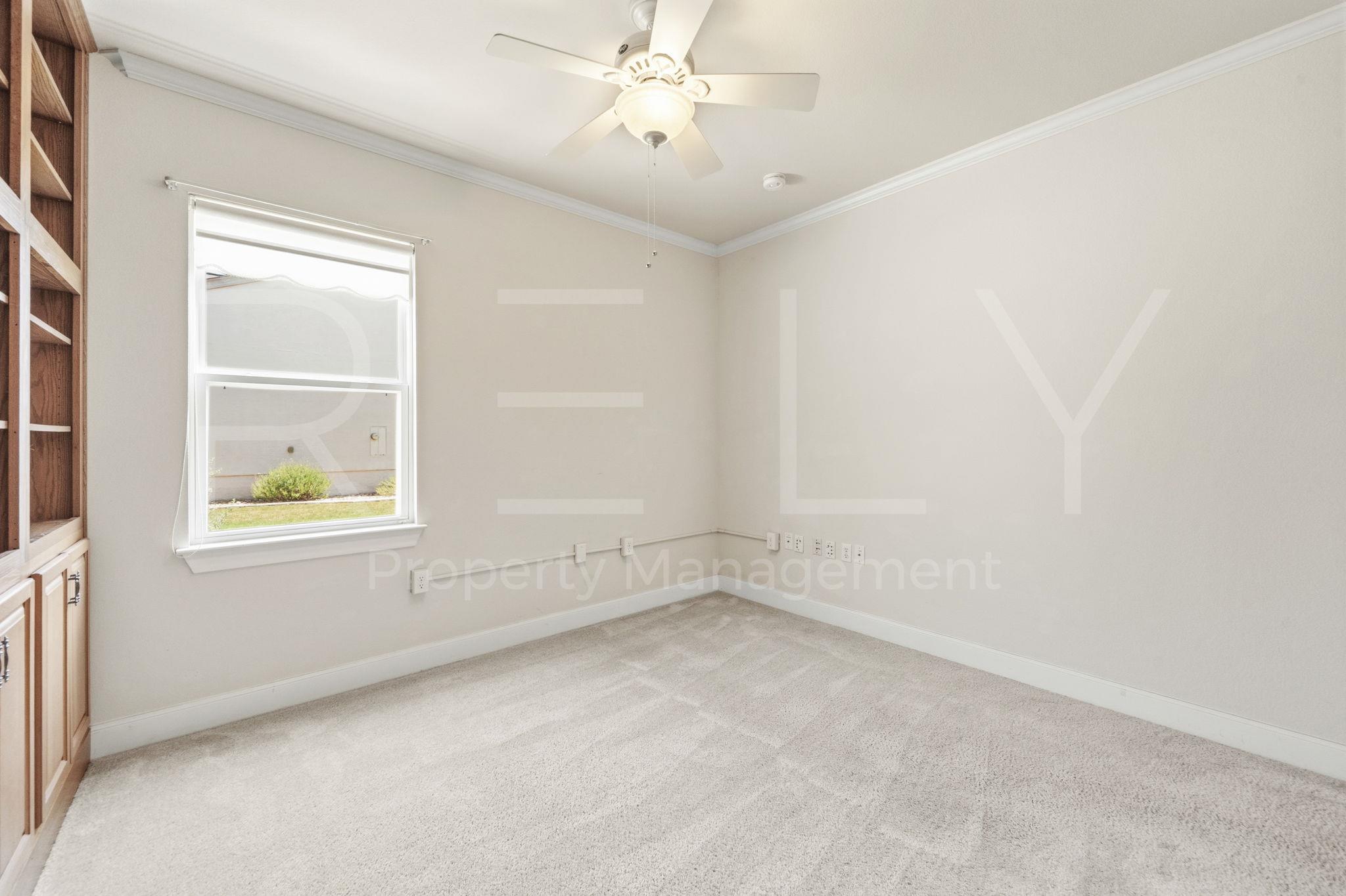 808 Armstrong Dr Property Photo 27