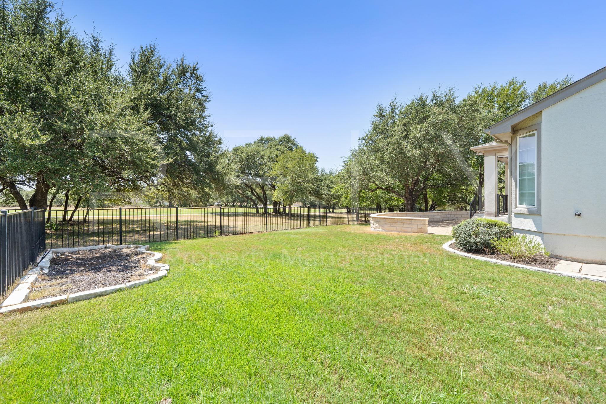 808 Armstrong Dr Property Photo 35