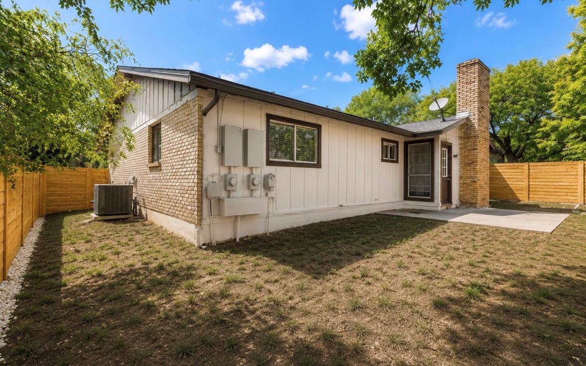 9407 Quail Meadow Dr #b Property Photo 17