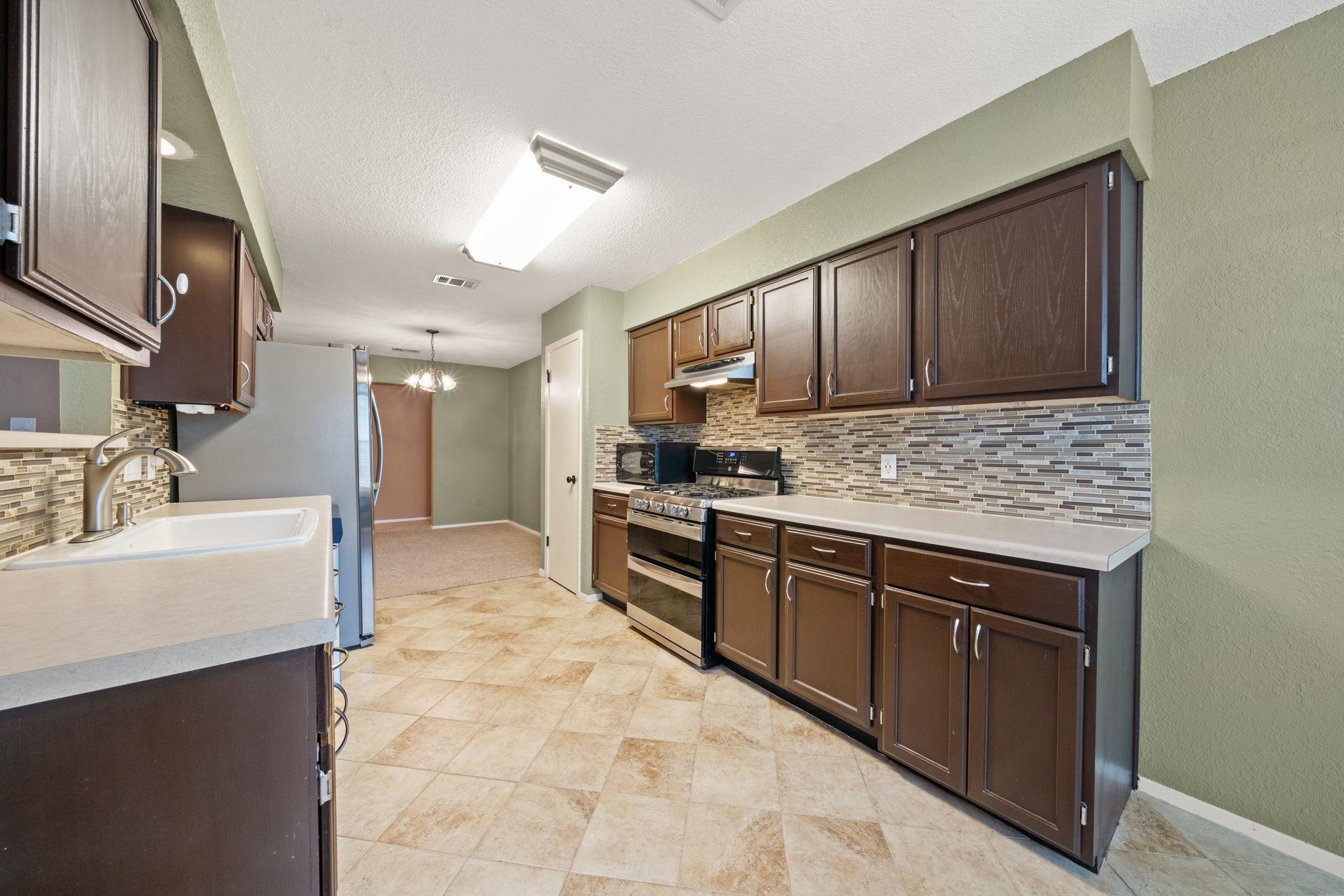 9012 Texas Sun Dr Property Photo 5