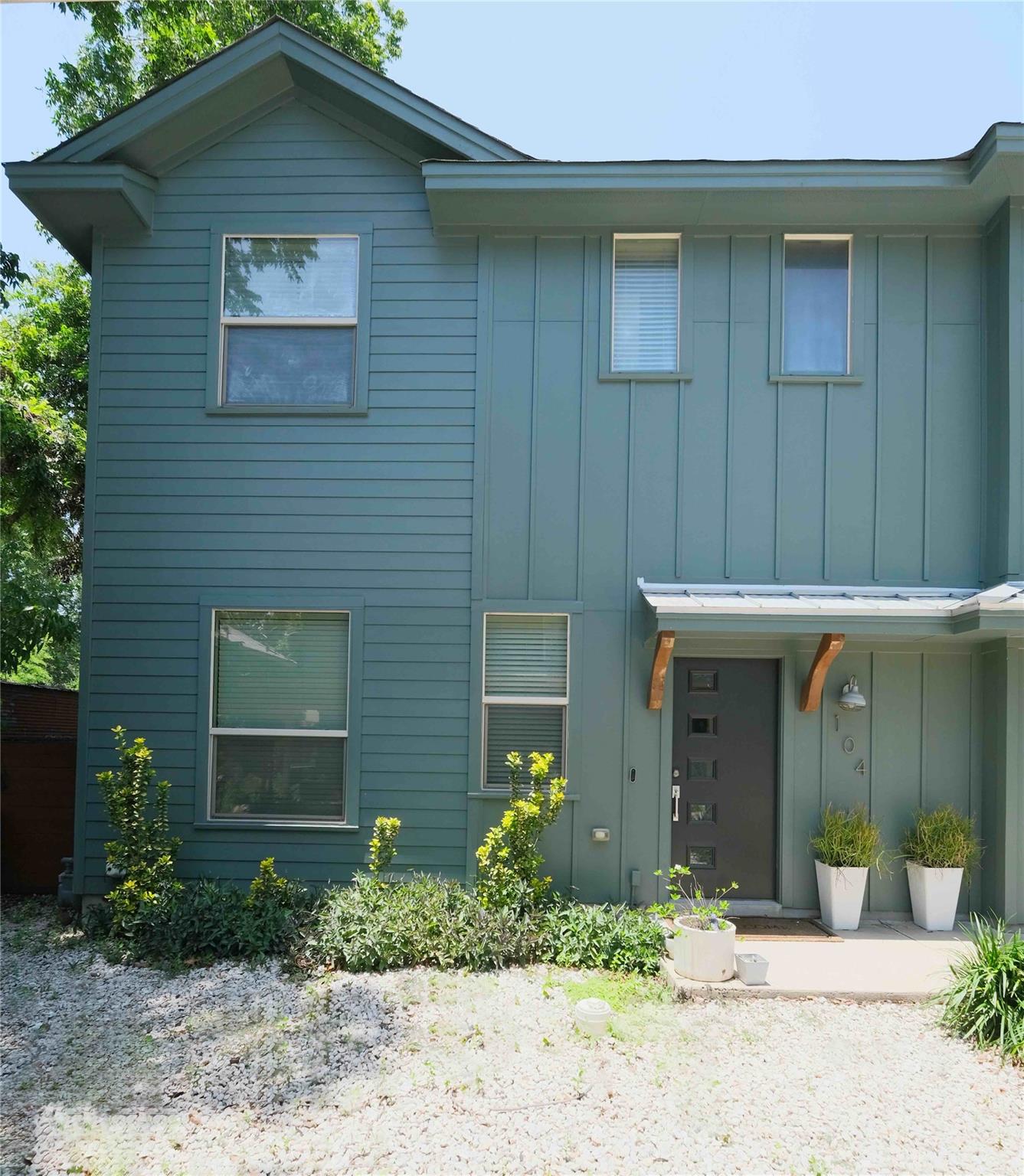 604 Allen St #104 Property Photo 1