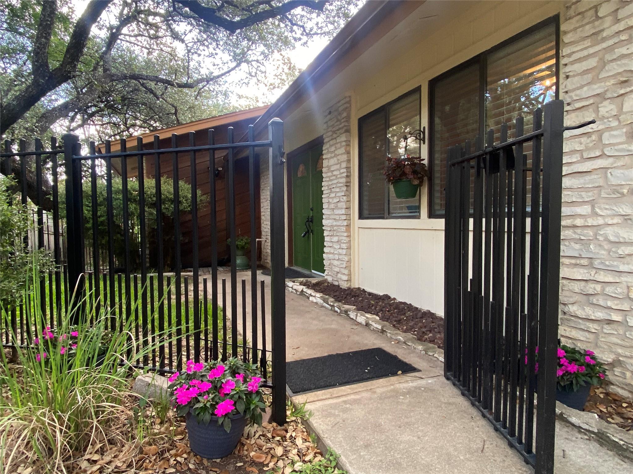 3602 Serena Woods Ct Property Photo 3