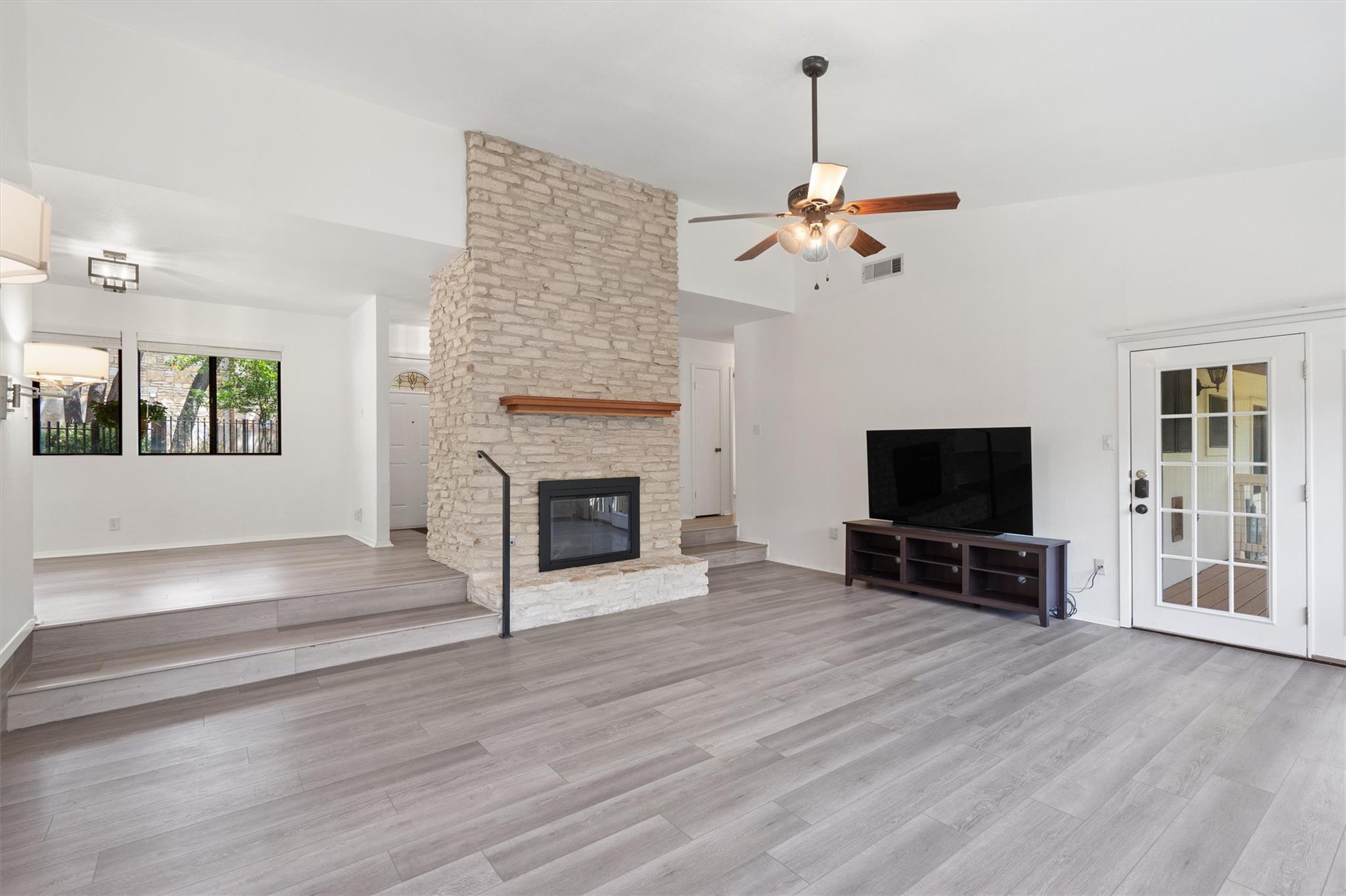 3602 Serena Woods Ct Property Photo 4