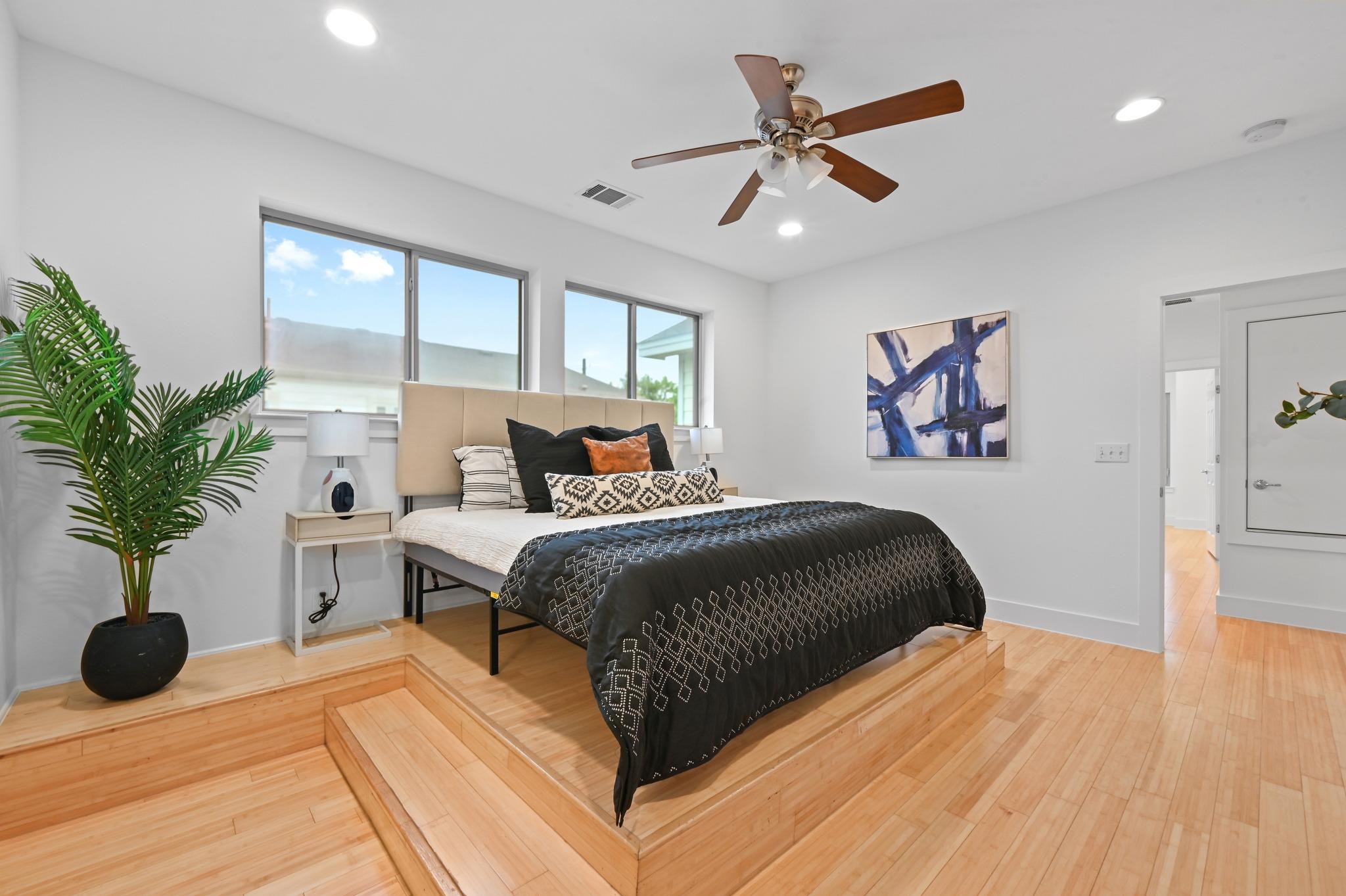 3306 Thomas Kincheon St Property Photo 4