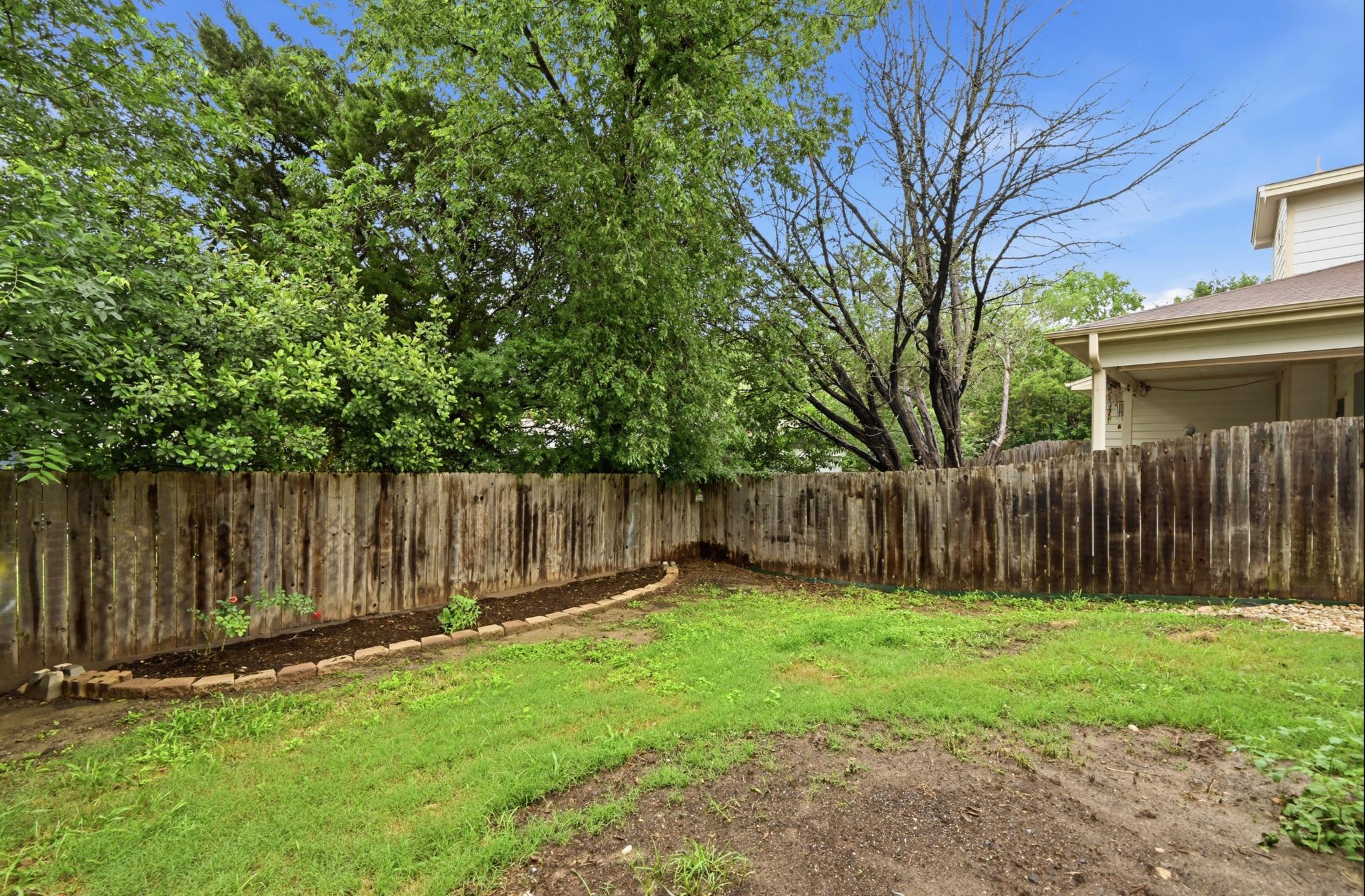3306 Thomas Kincheon St Property Photo 20