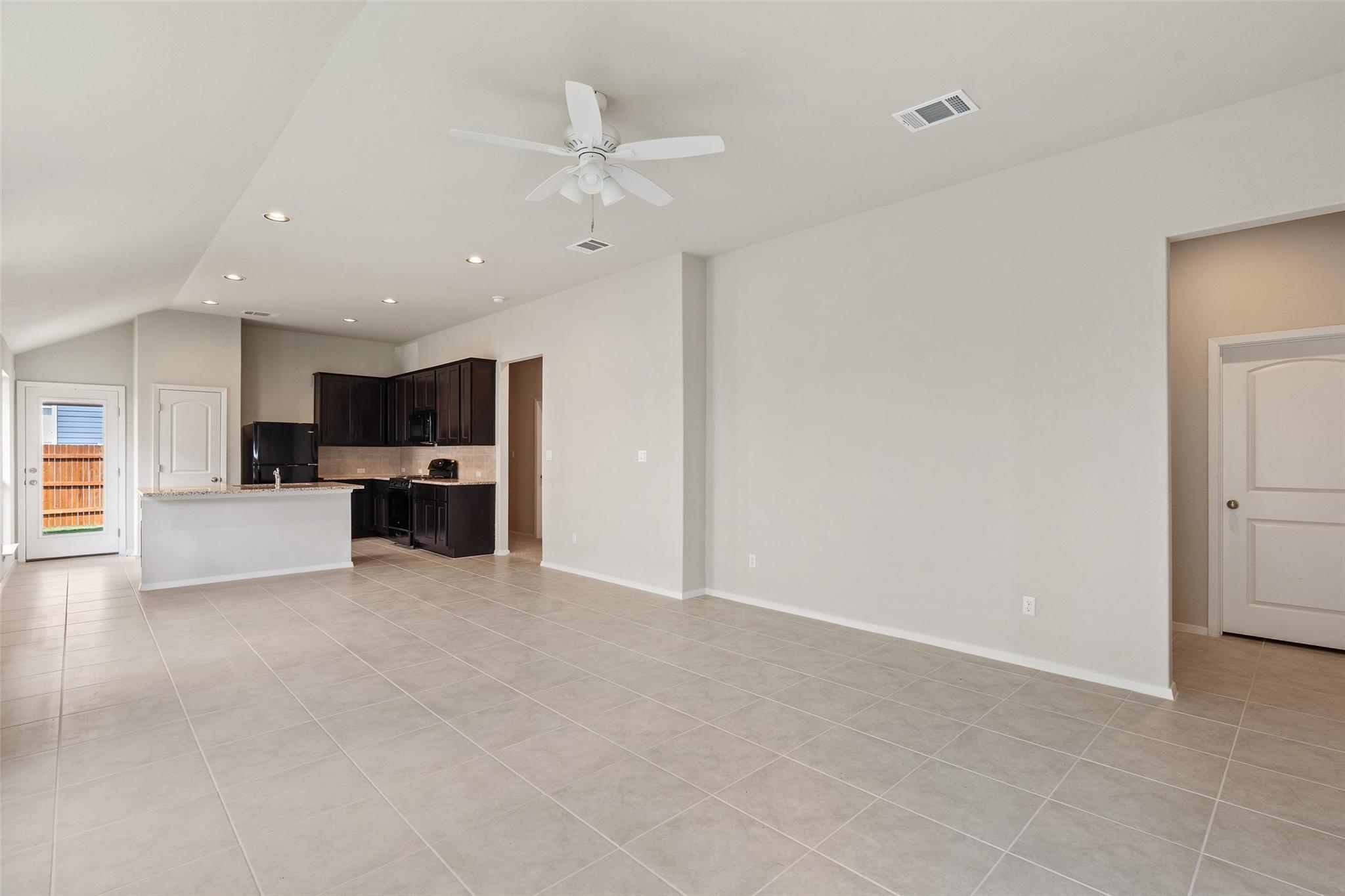 126 Living Reef Dr Property Photo 8