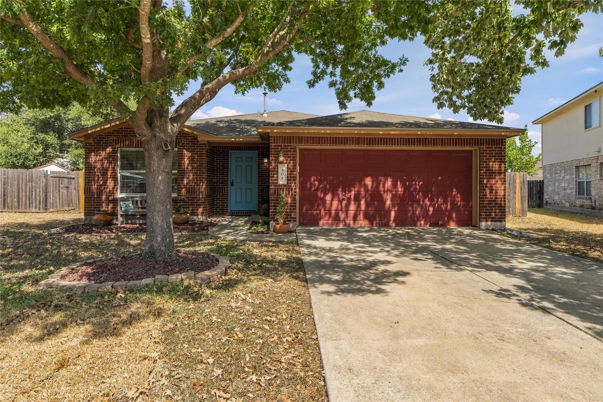 405 Fairfield Loop Property Photo 1