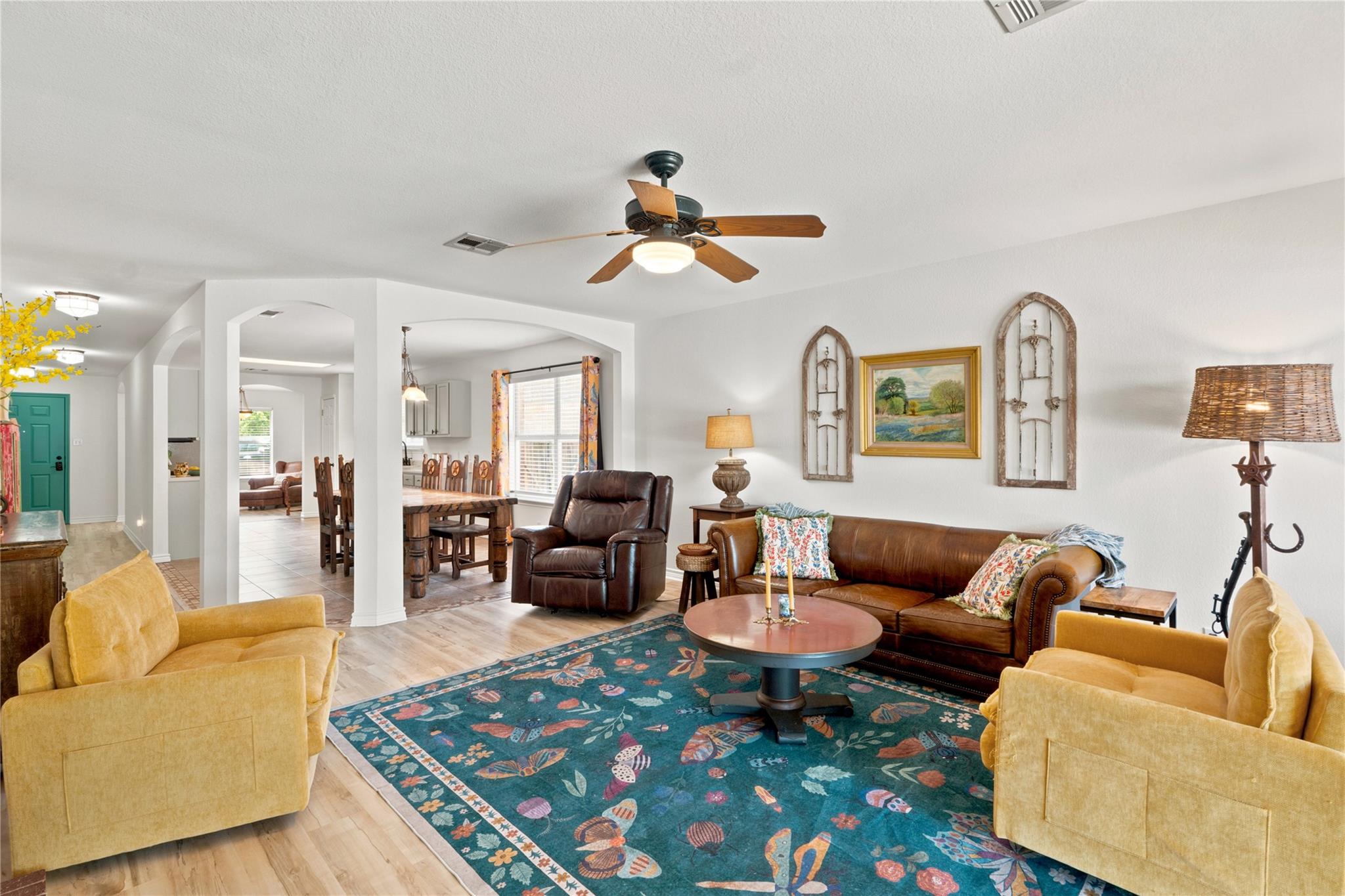 405 Fairfield Loop Property Photo 8