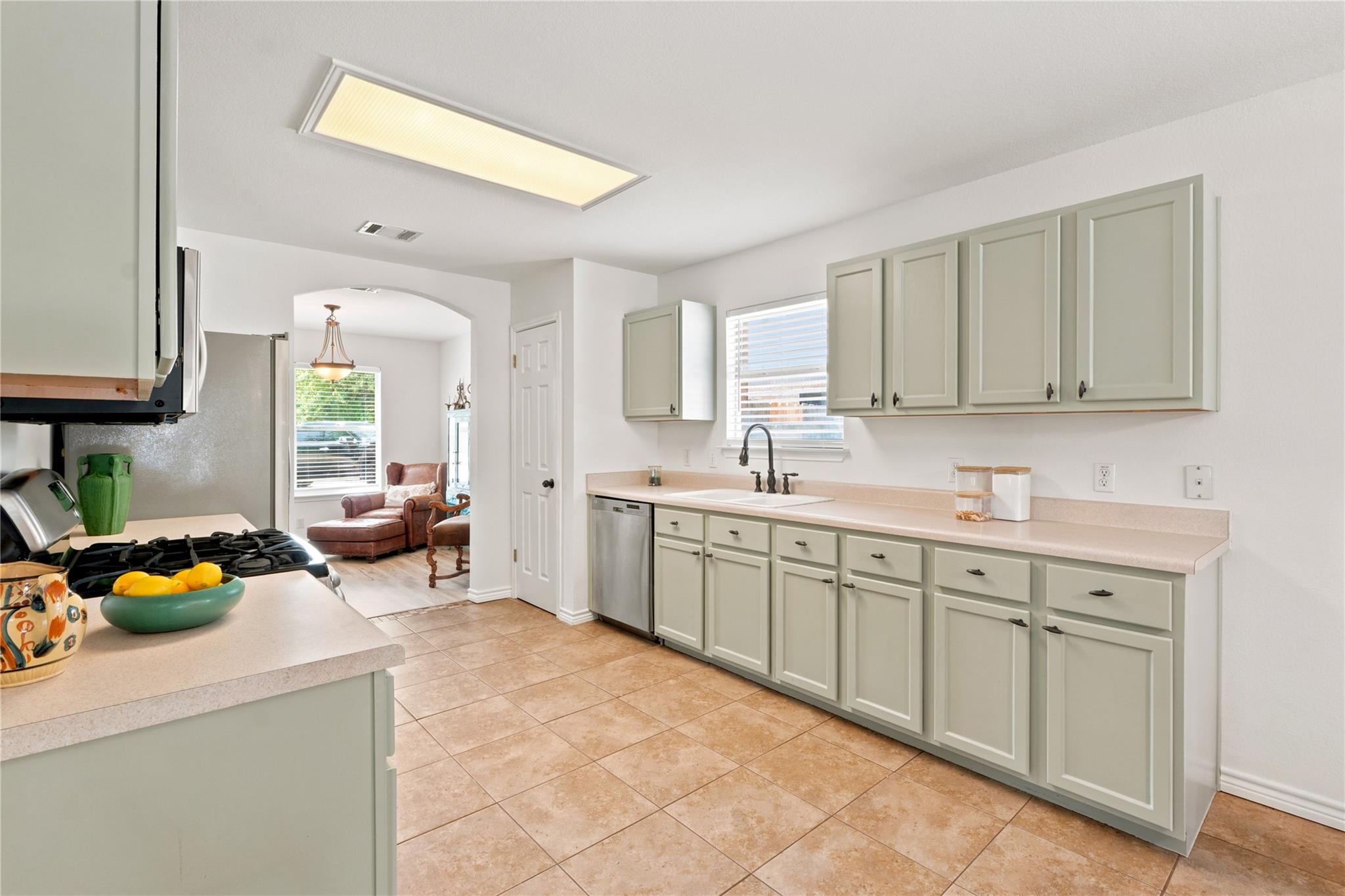 405 Fairfield Loop Property Photo 11