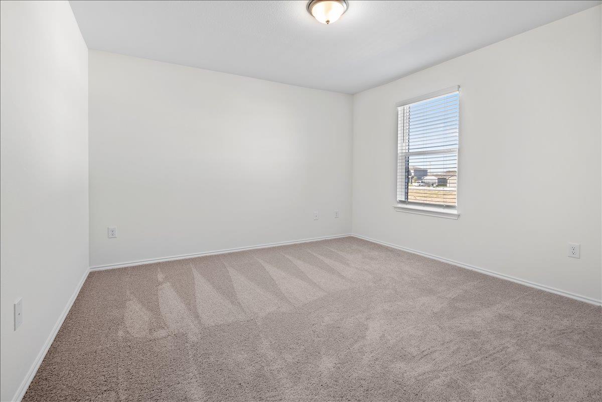 18501 Spotted Eagle Ln Property Photo 20
