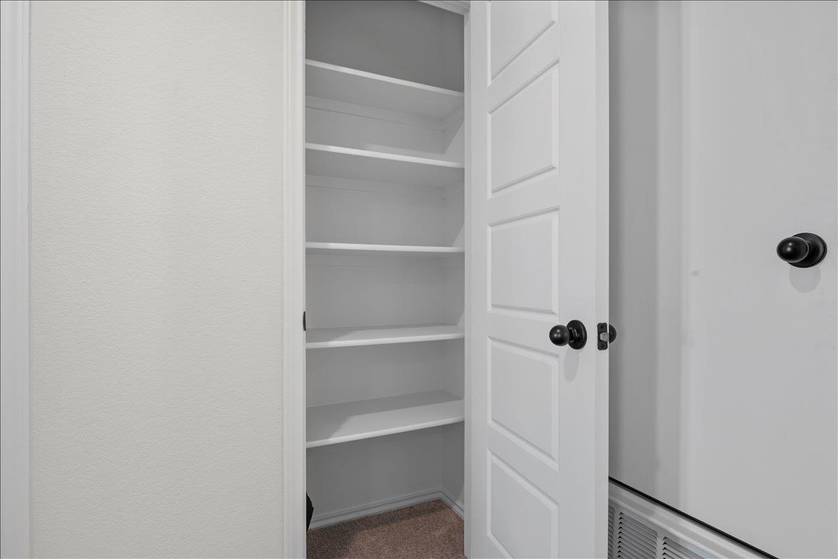 18501 Spotted Eagle Ln Property Photo 24