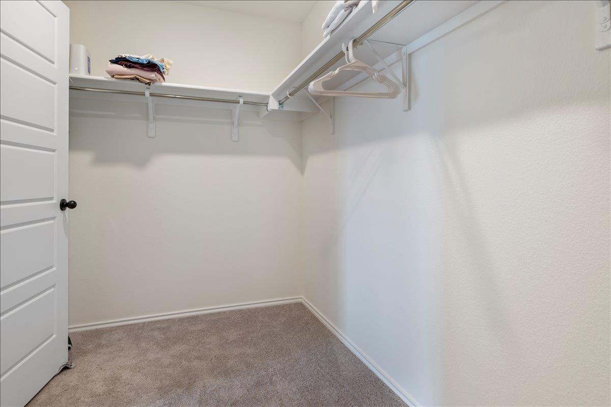 18501 Spotted Eagle Ln Property Photo 27