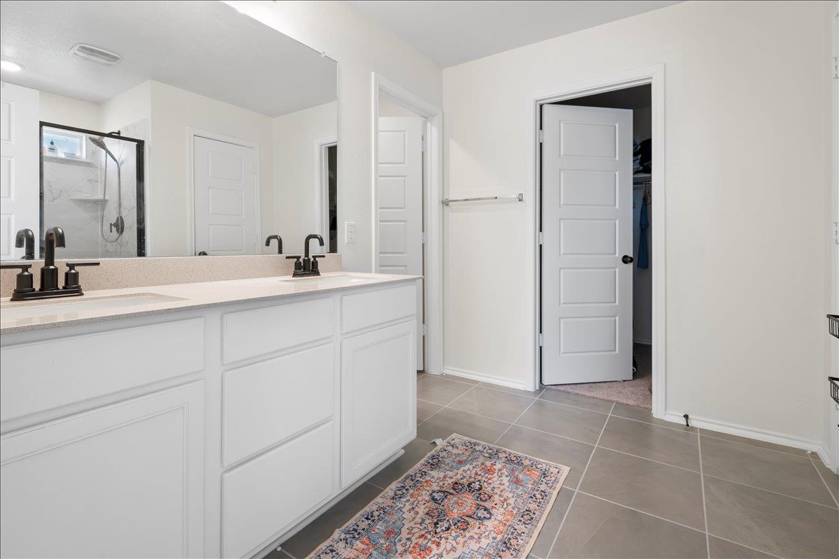 18501 Spotted Eagle Ln Property Photo 30