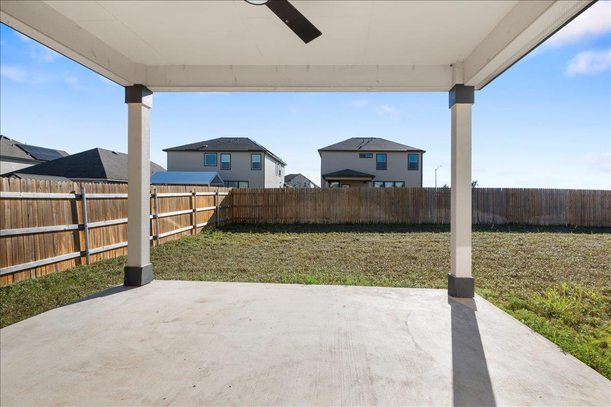 18501 Spotted Eagle Ln Property Photo 38
