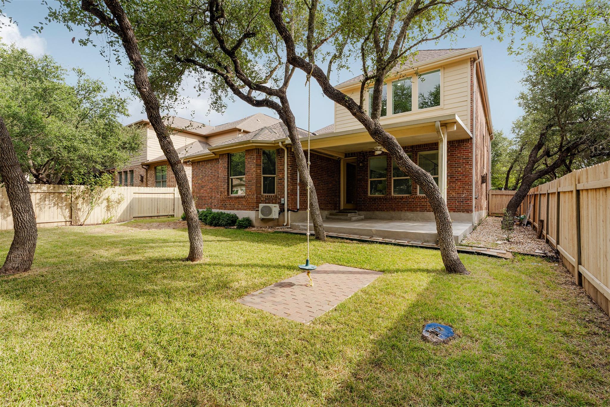 8624 Alophia Dr Property Photo 9