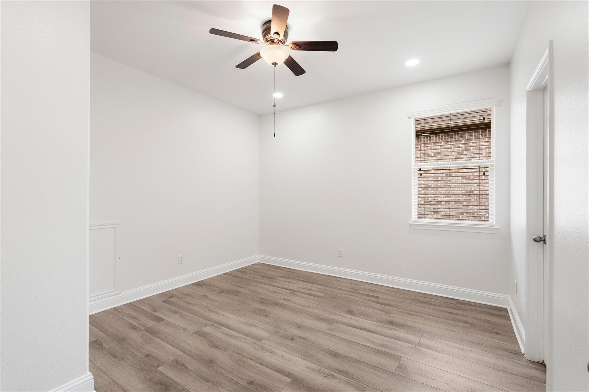 8624 Alophia Dr Property Photo 35
