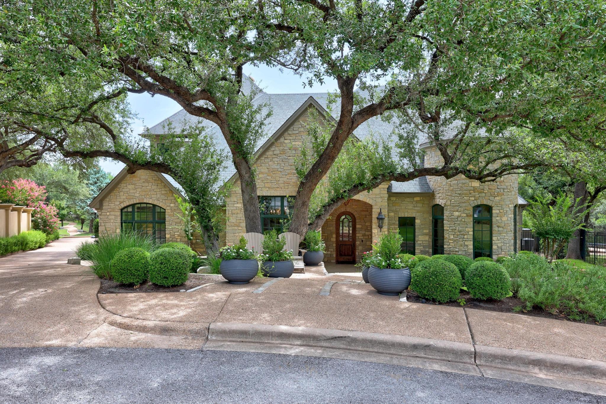 2805 Calaw Cv Property Photo 1