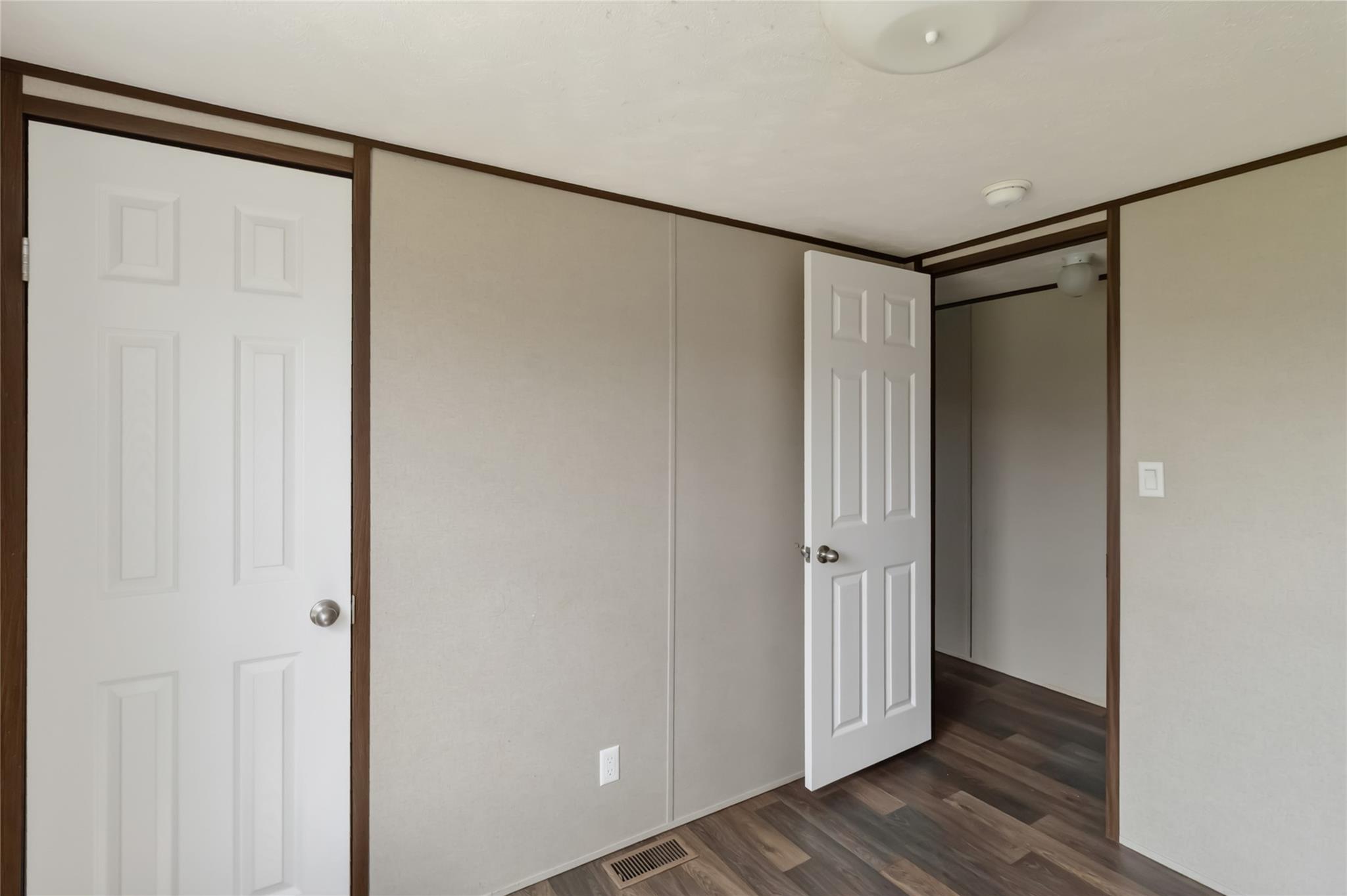 5670 E Hwy 290 St Property Photo 10