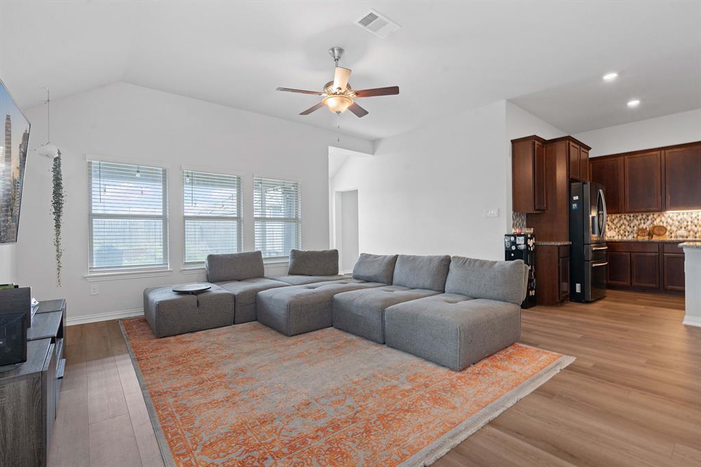213 Treasure Trove Path Property Photo 5