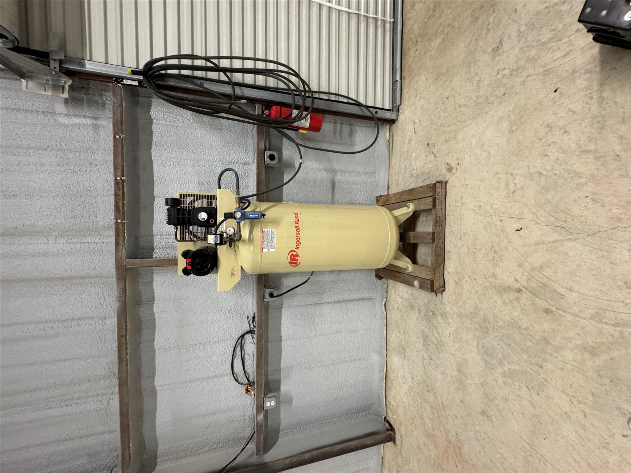 779 County Road 329 None Property Photo 8