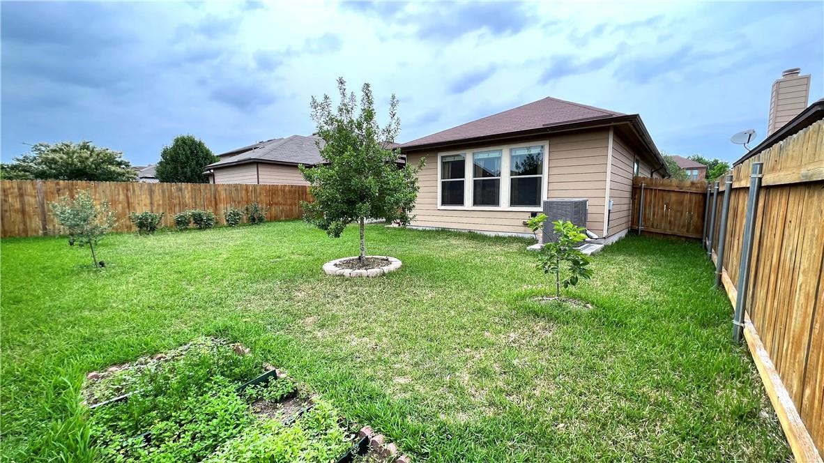 813 Oatmeal Dr Property Photo 15