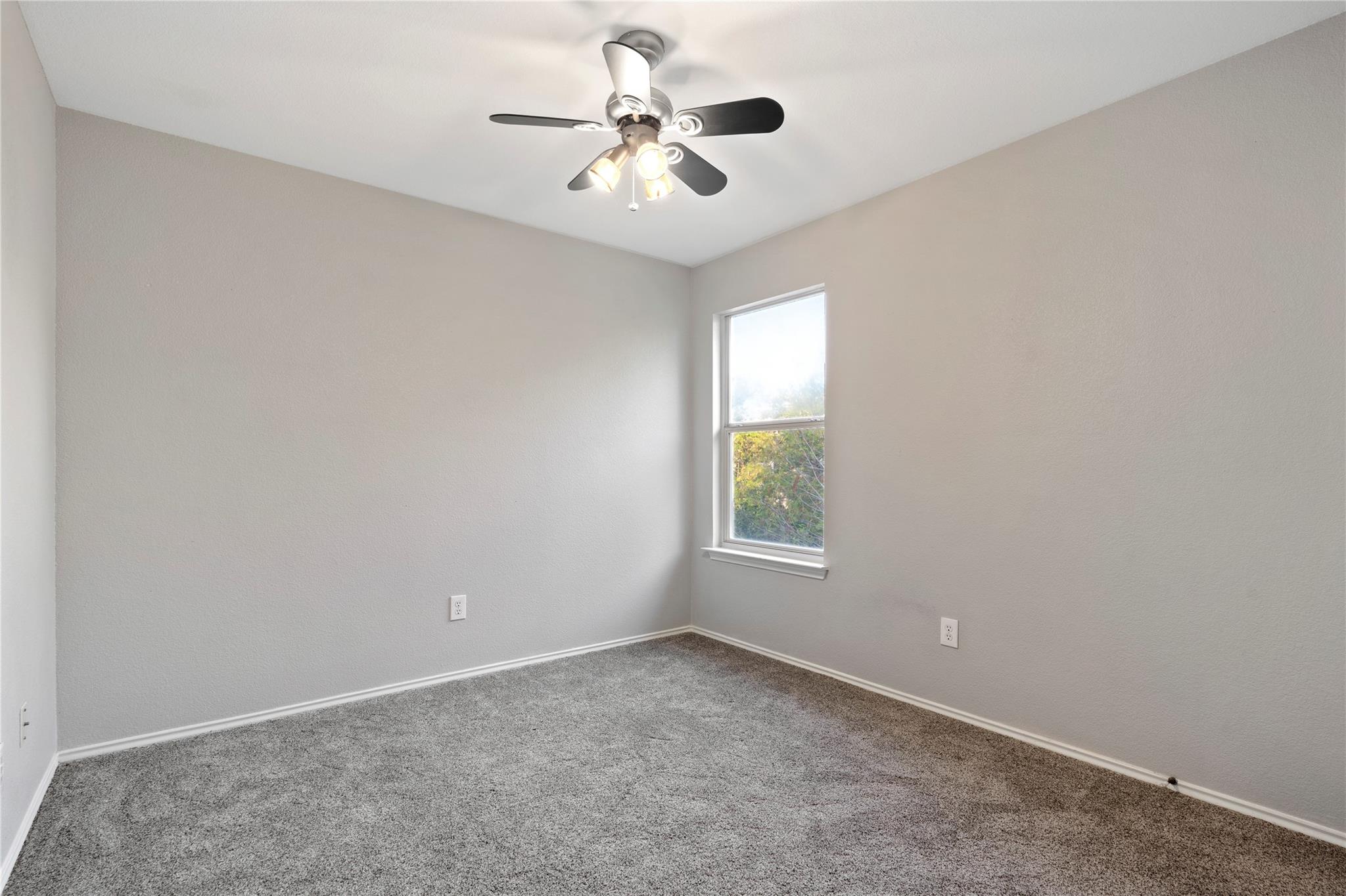 8609 Claude Ct Property Photo 12