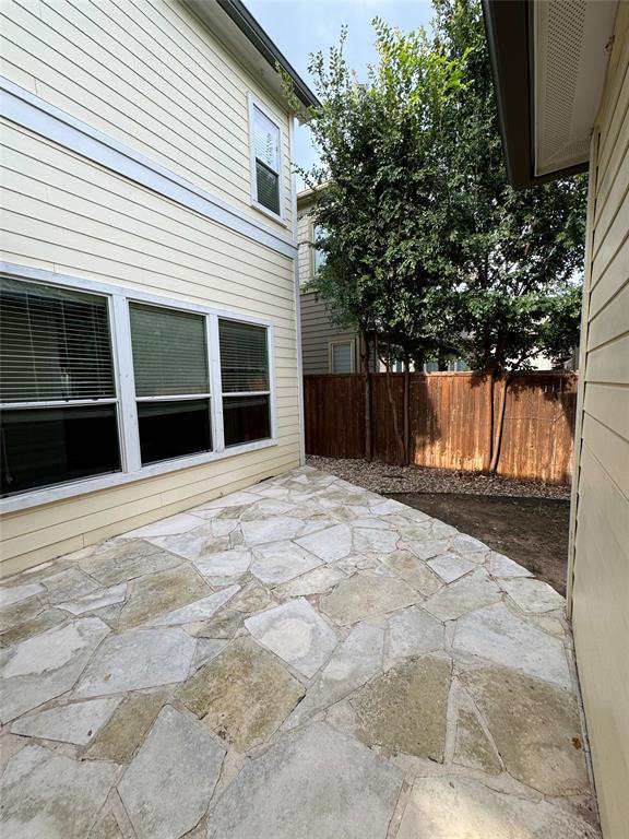 1925 Zach Scott St Property Photo 23