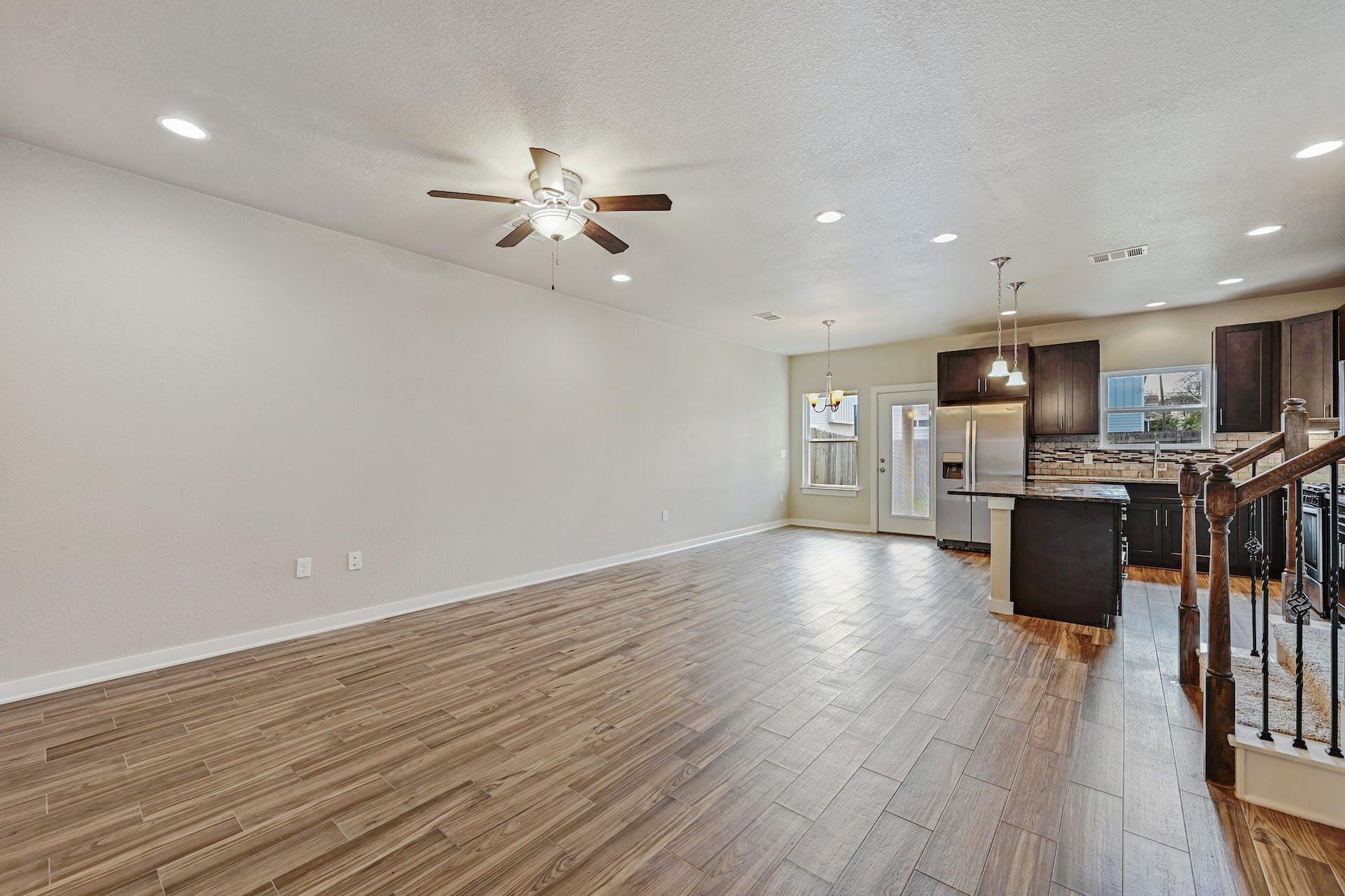 3303 Elija St Property Photo 6