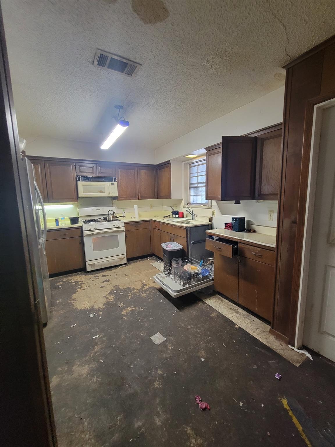 9711 Parkfield Dr Property Photo 4