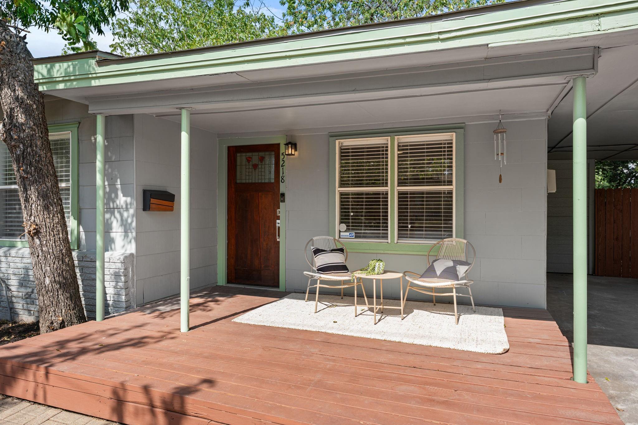 5218 Woodrow Ave Property Photo 3