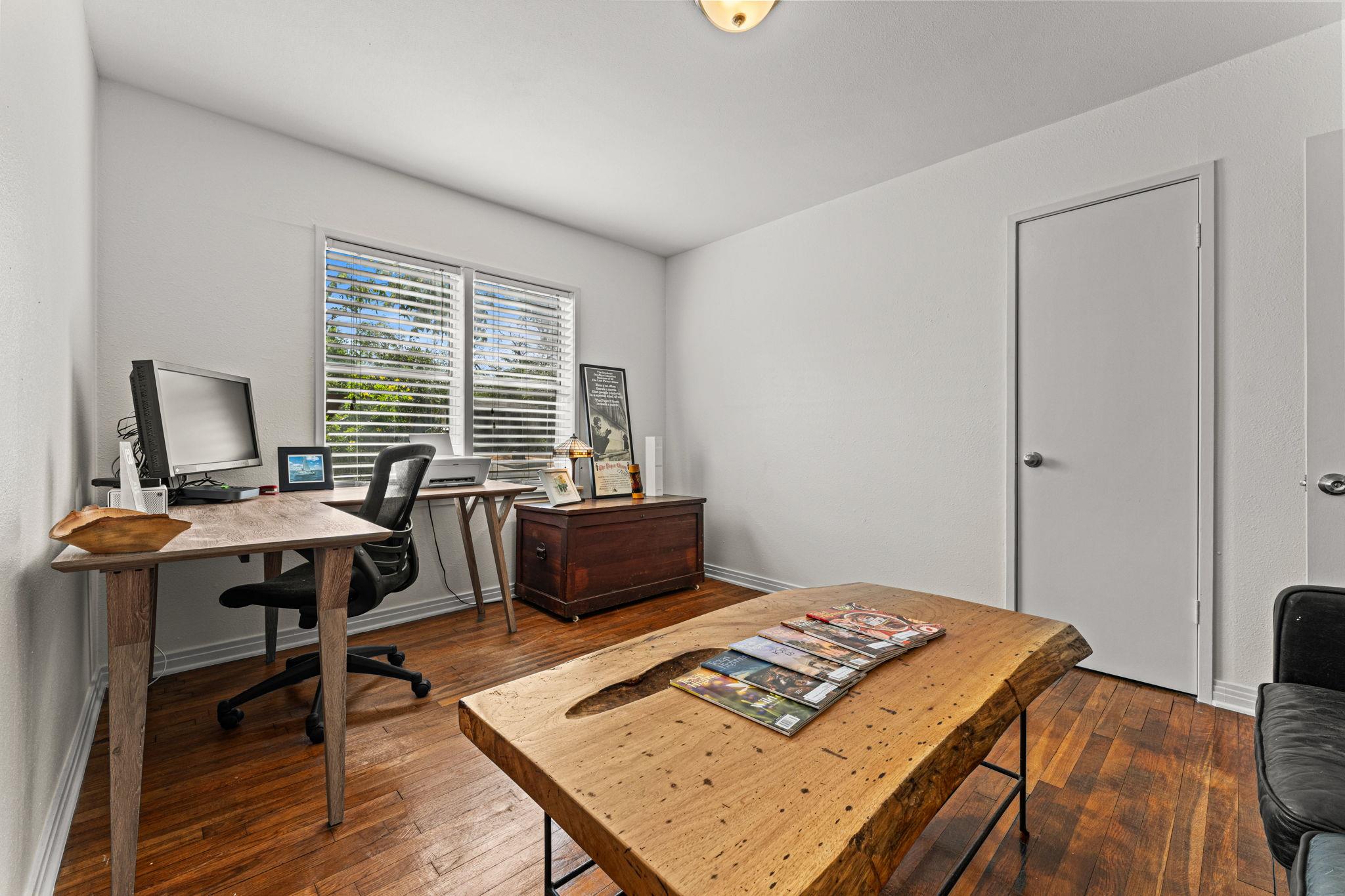 5218 Woodrow Ave Property Photo 24