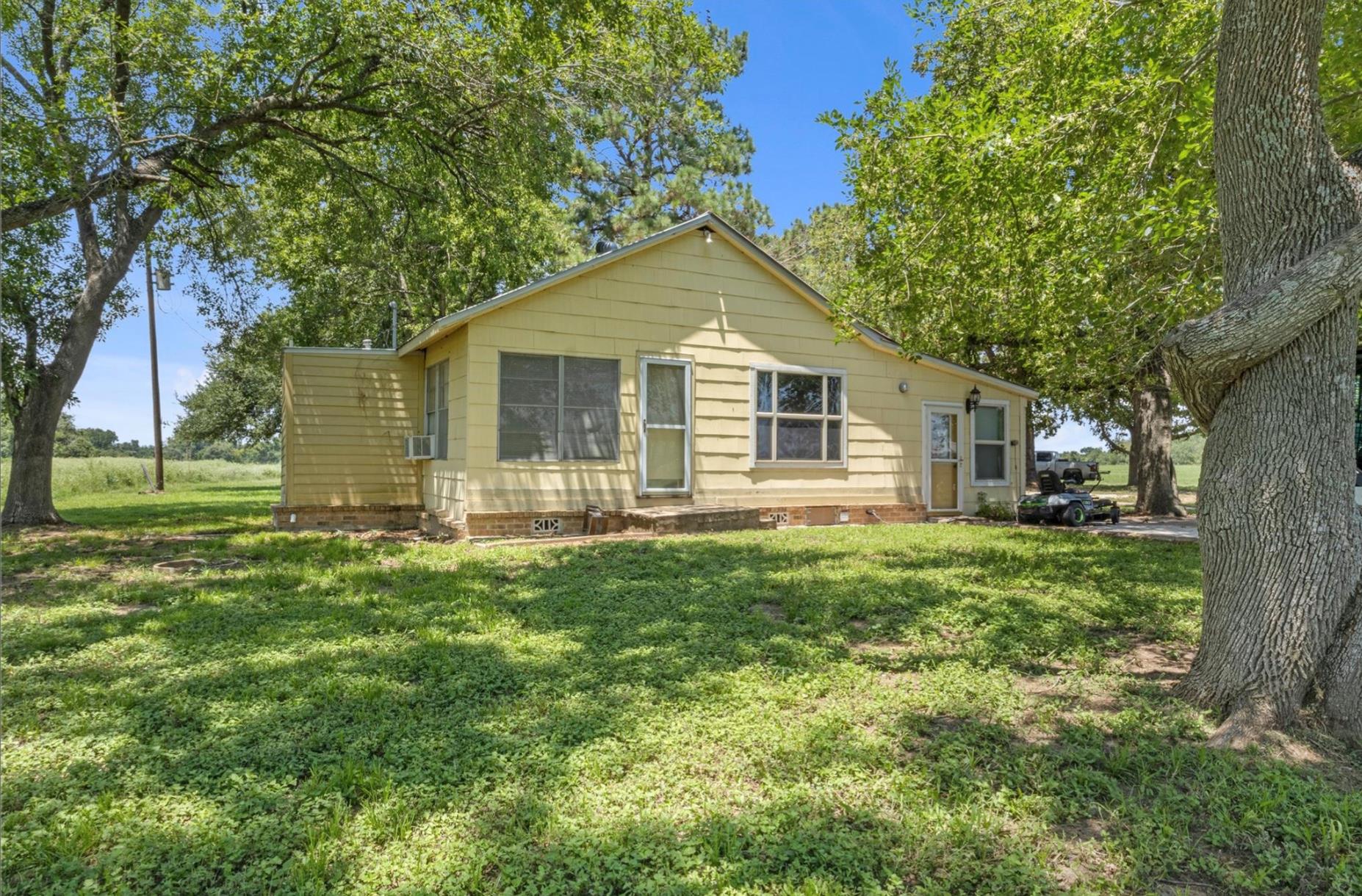 451 Pleasant Grove Rd Property Photo 3