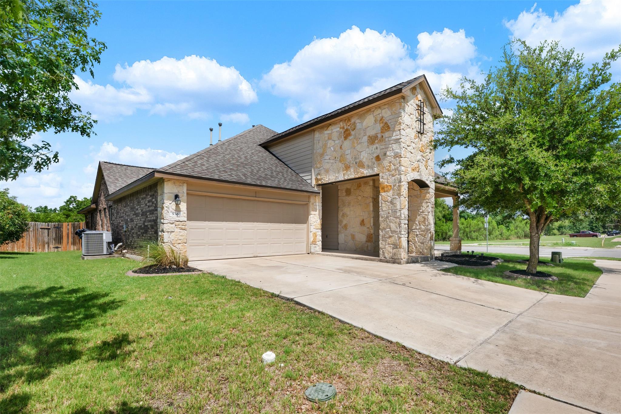 936 Canvasback Creek Dr Property Photo 1
