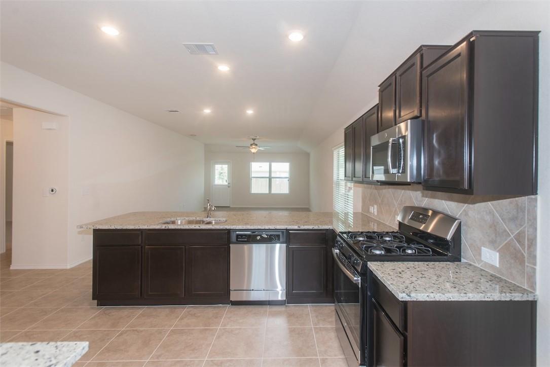 5717 Southerner Way Property Photo 3
