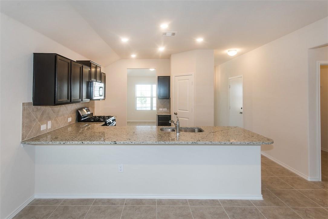 5717 Southerner Way Property Photo 5