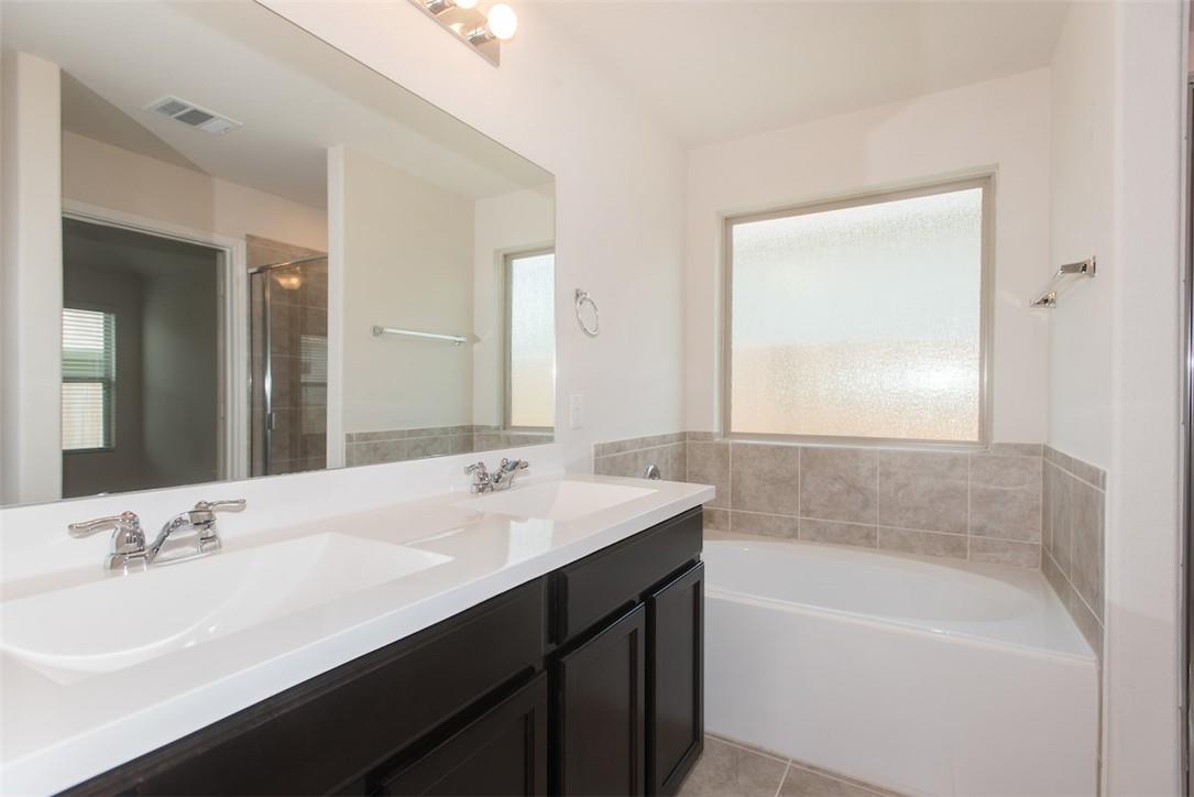 5717 Southerner Way Property Photo 12