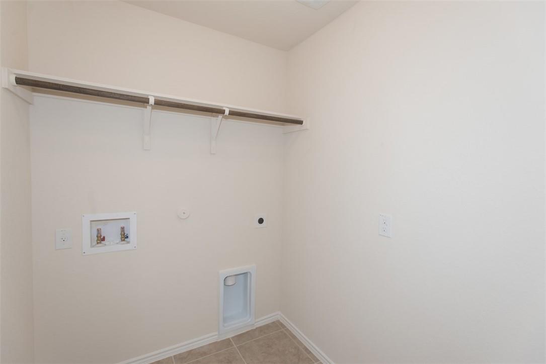 5717 Southerner Way Property Photo 14