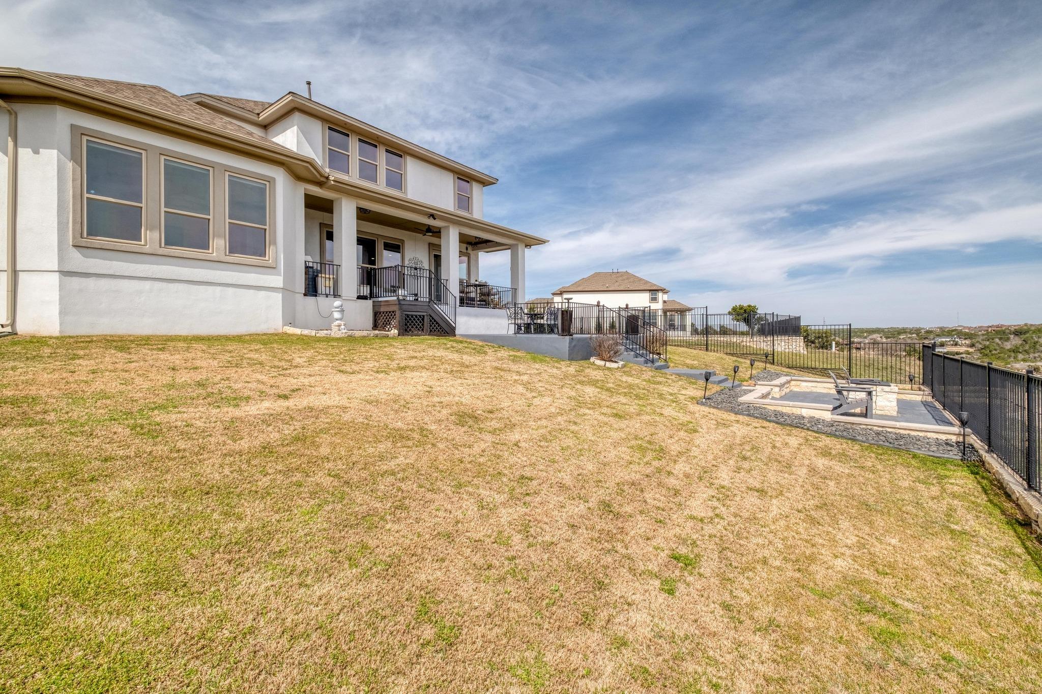 1304 Positano Pass Property Photo 35