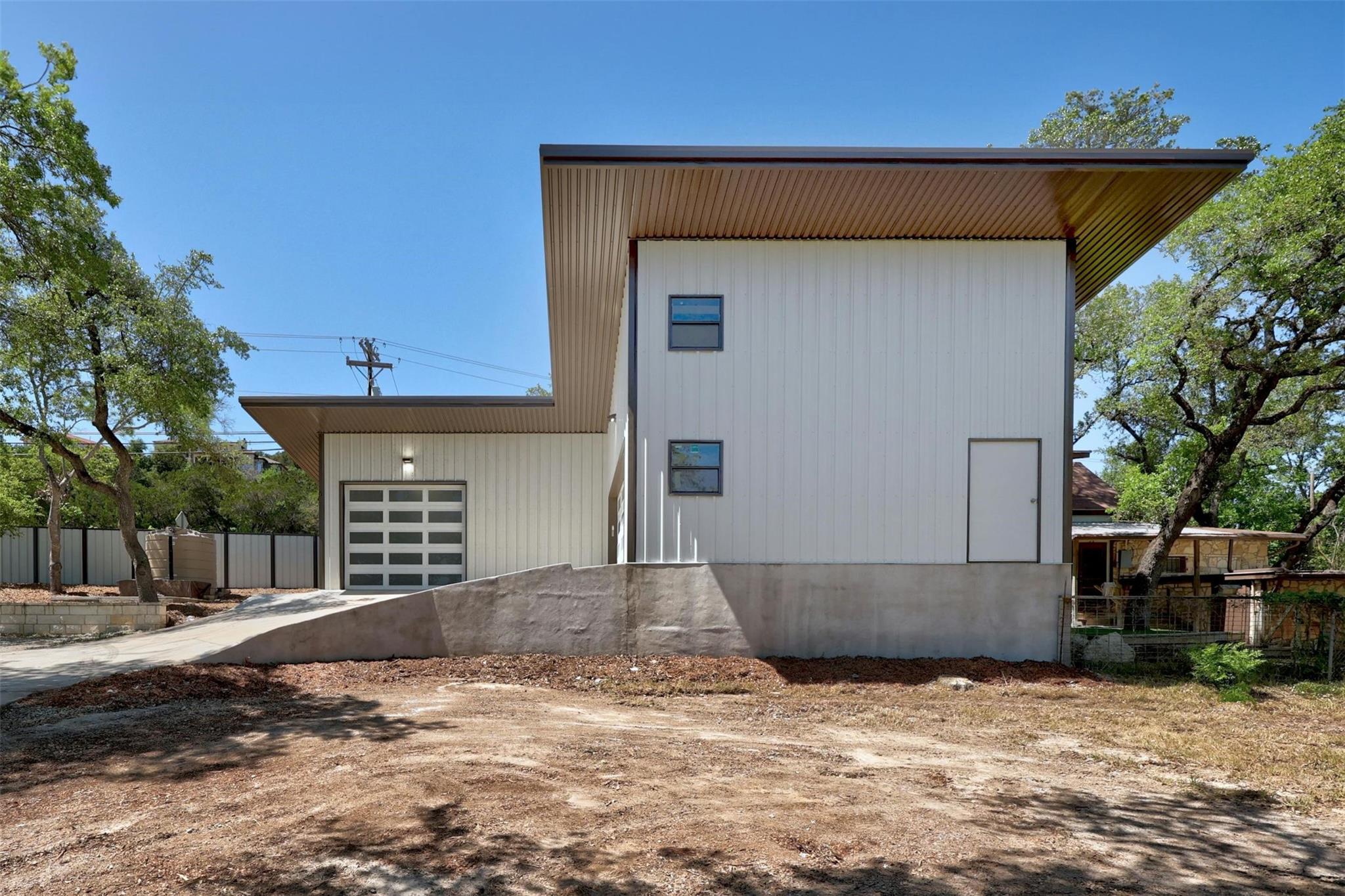 14221 Fm-2769 Rd Property Photo 12