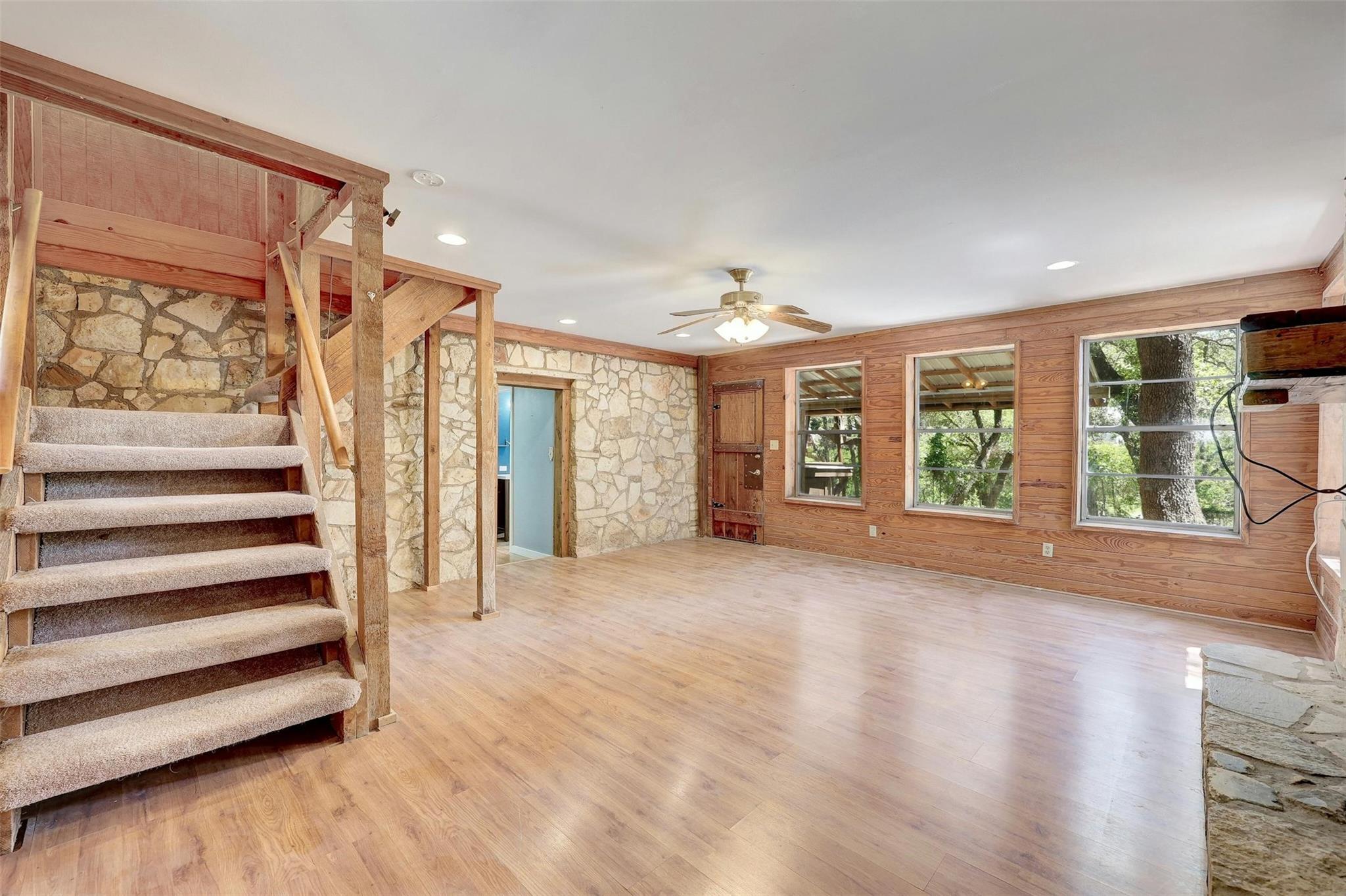 14221 Fm-2769 Rd Property Photo 22